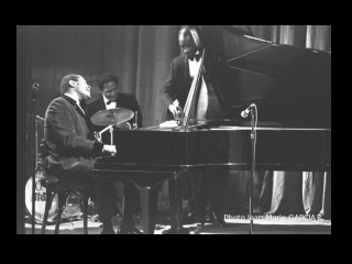 PETERSON Oscar Trio 15 with Bobby Durham (dms) & Unknown (b).jpg